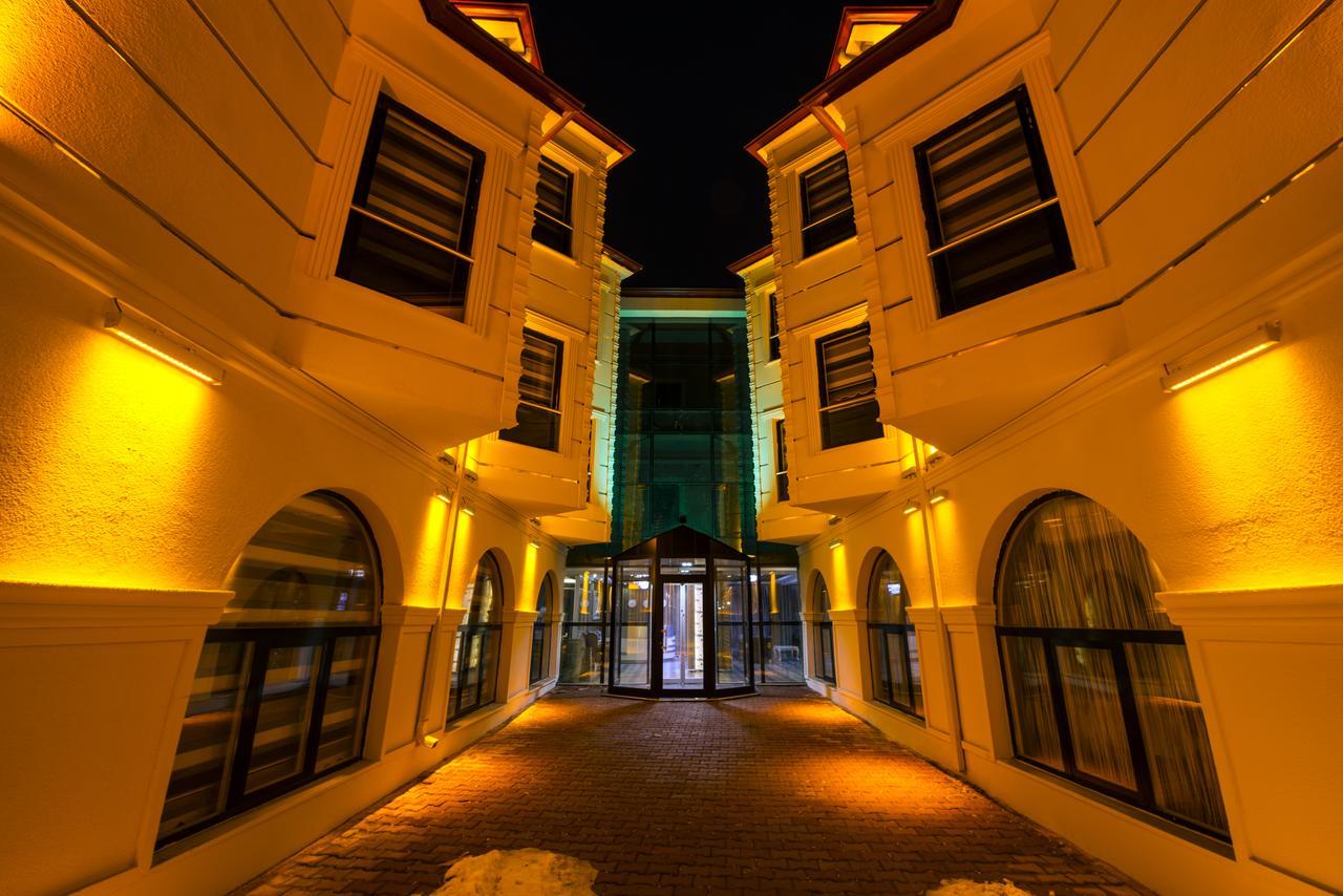 Kars-I Si̇Ri̇N Otel ภายนอก รูปภาพ
