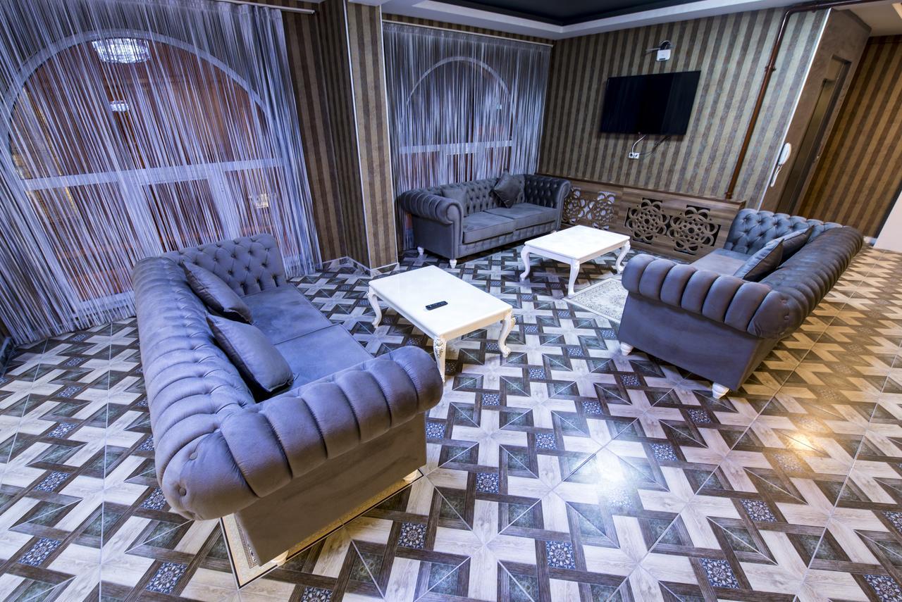 Kars-I Si̇Ri̇N Otel ภายนอก รูปภาพ